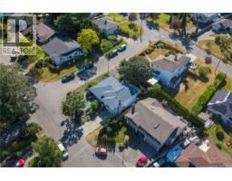 928 Mesher Pl, Esquimalt, BC V9A6Z1 Photo 39