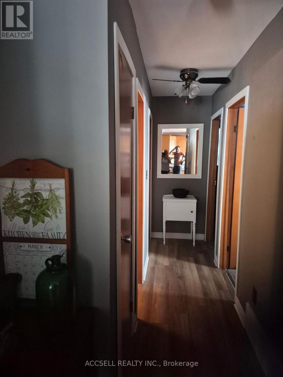 28 BRIDLE PATH Road, out of area, Ontario, N8A4Z3, out of area, Ontario — photo 3 of 5