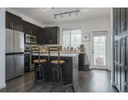8 23230 Billy Brown Road, Langley, BC V1M4G1 Photo 6