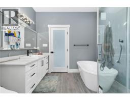 720 Sitka St, Campbell River, BC V9H0E5 Photo 19