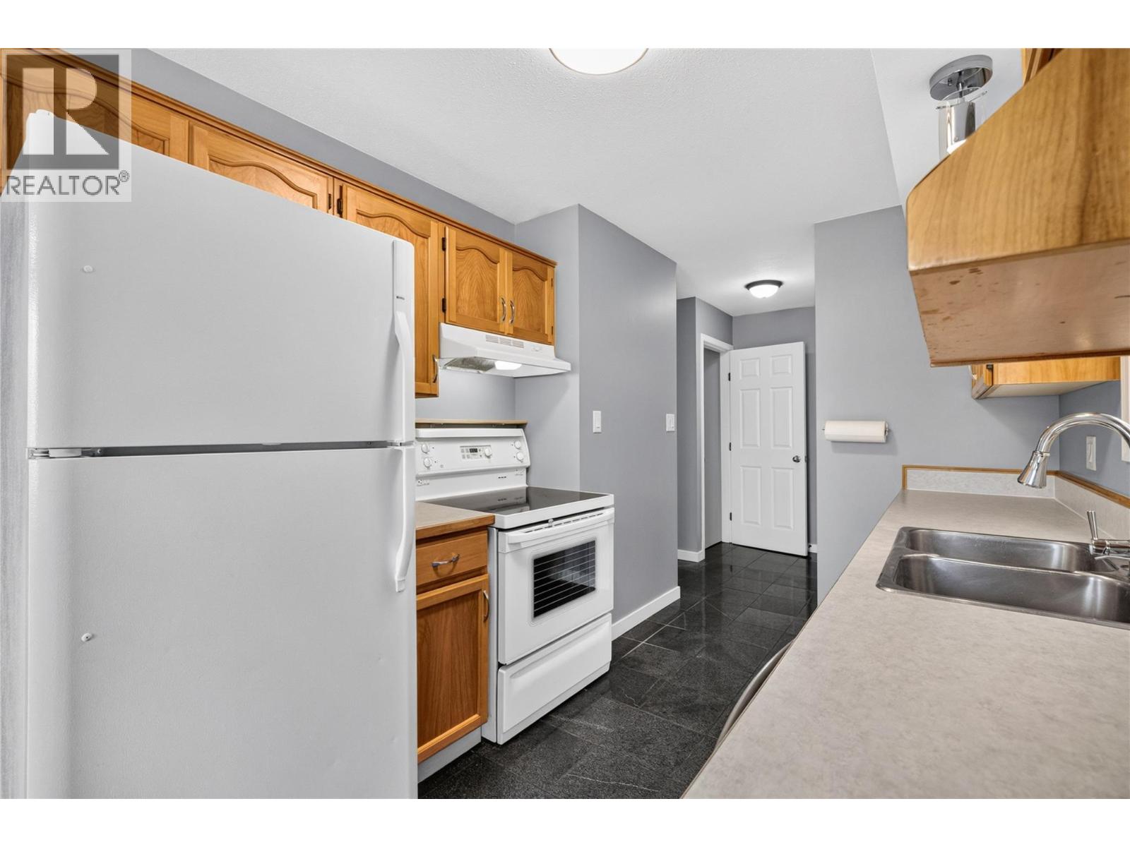 460 Rene Avenue Unit# 101, Penticton