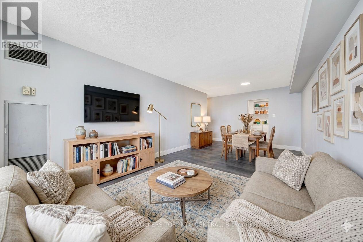 #606 15 SEWELLS ROAD - 21
