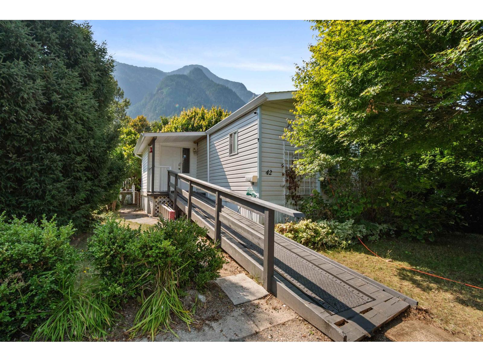 #42 62790 FLOOD HOPE Road, Hope, British Columbia, V0X1L2, Hope, British Columbia — photo 4 of 5