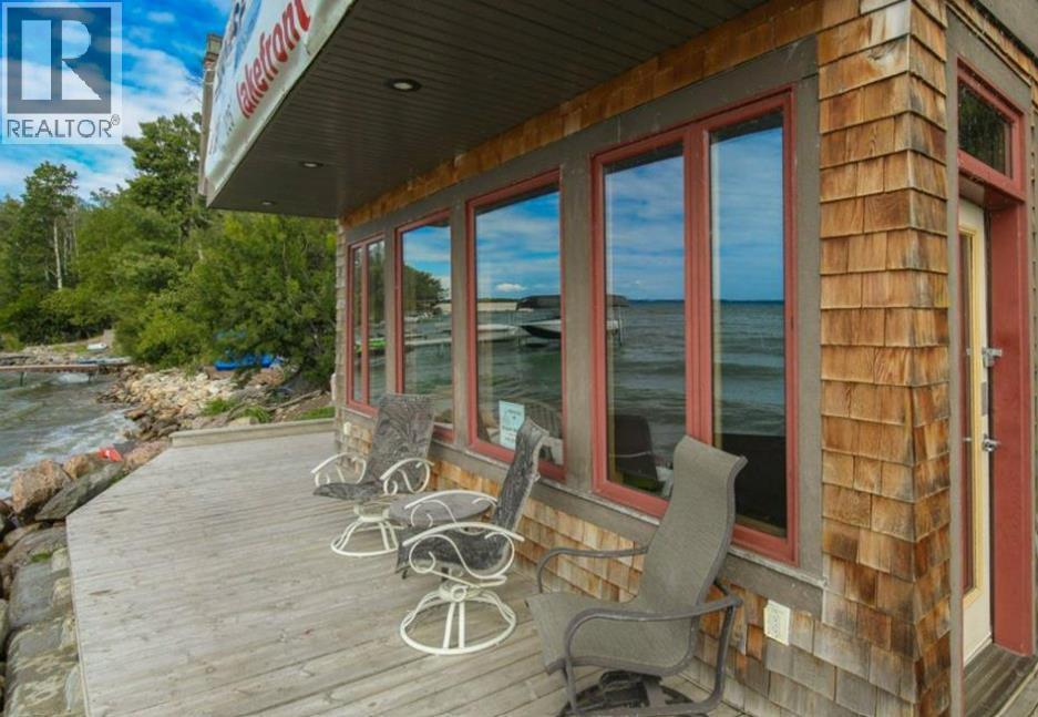 Listing photo – 141 Birchcliff Road, Birchcliff