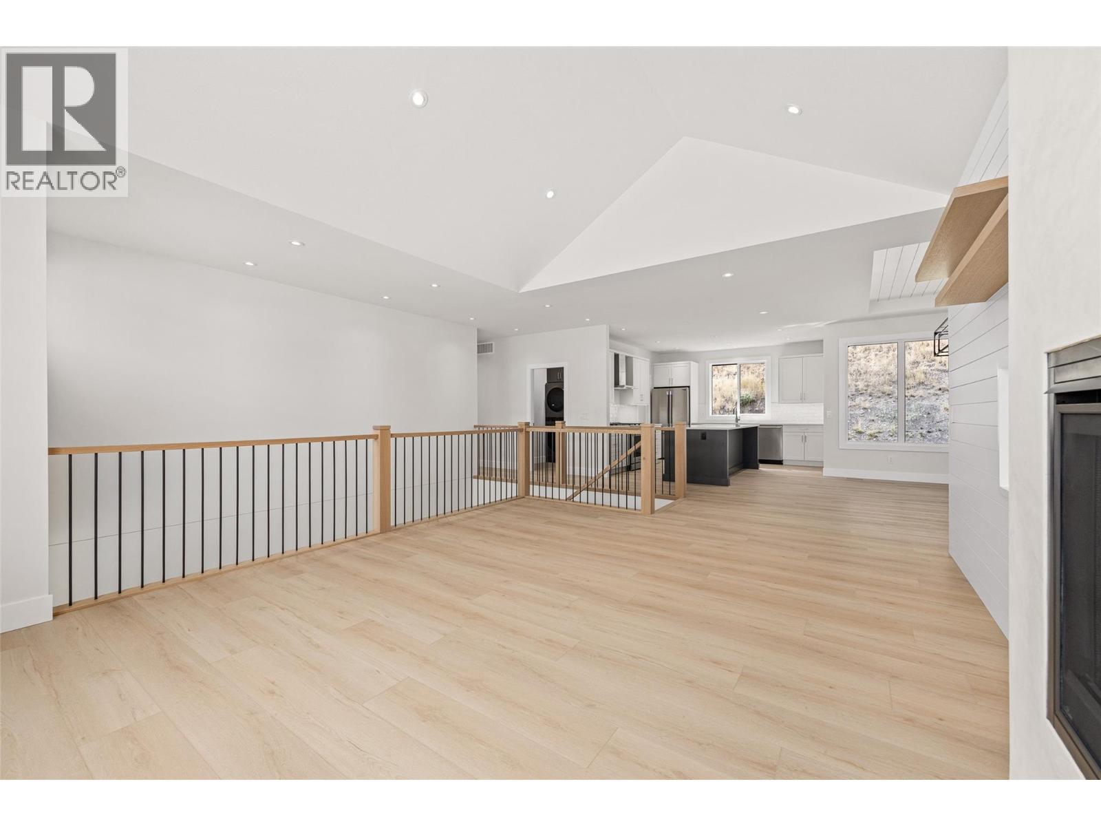 1448 Whistling Pine Place, Kelowna
