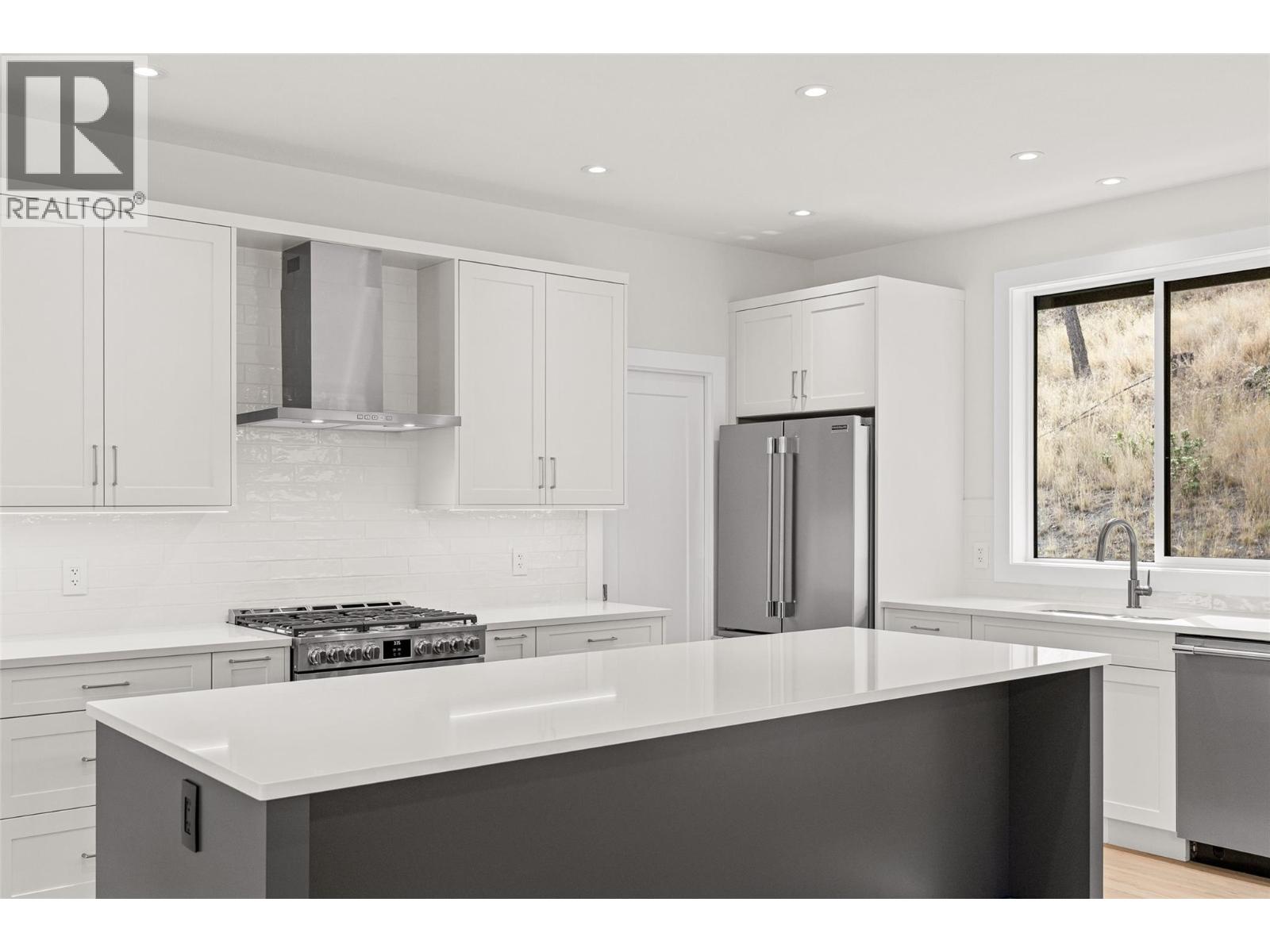 1448 Whistling Pine Place, Kelowna