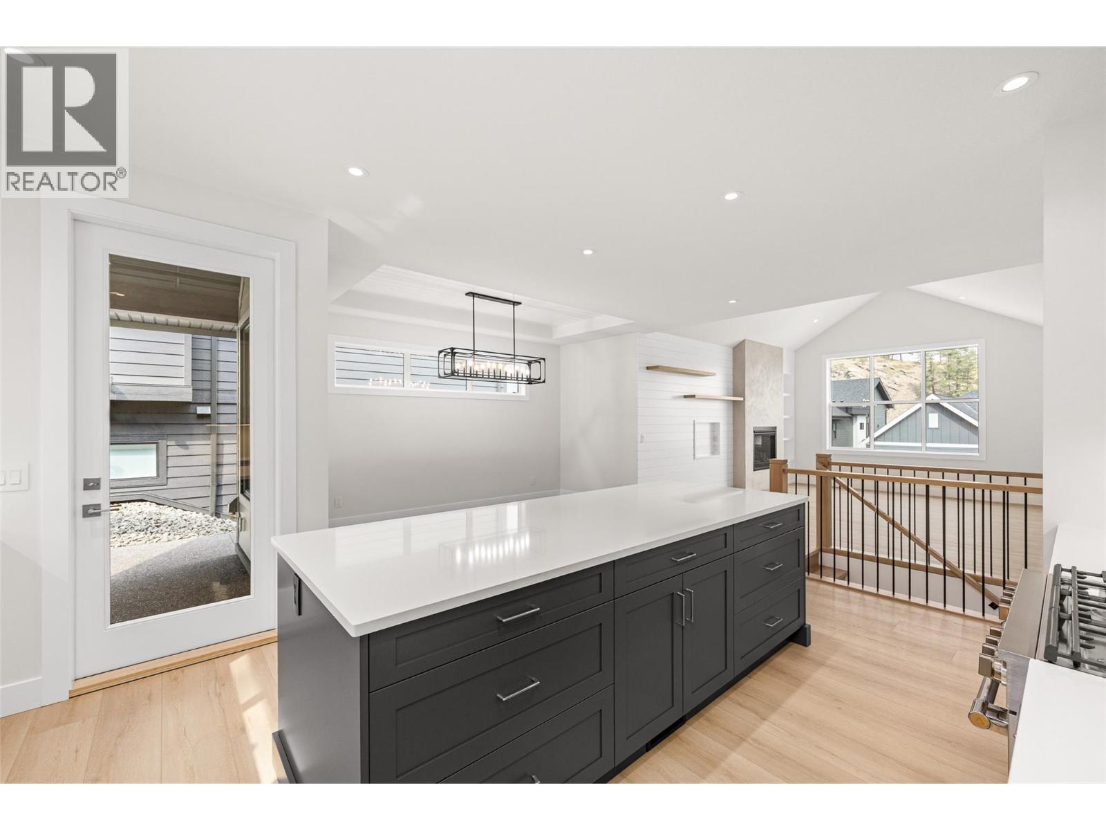 1448 Whistling Pine Place, Kelowna