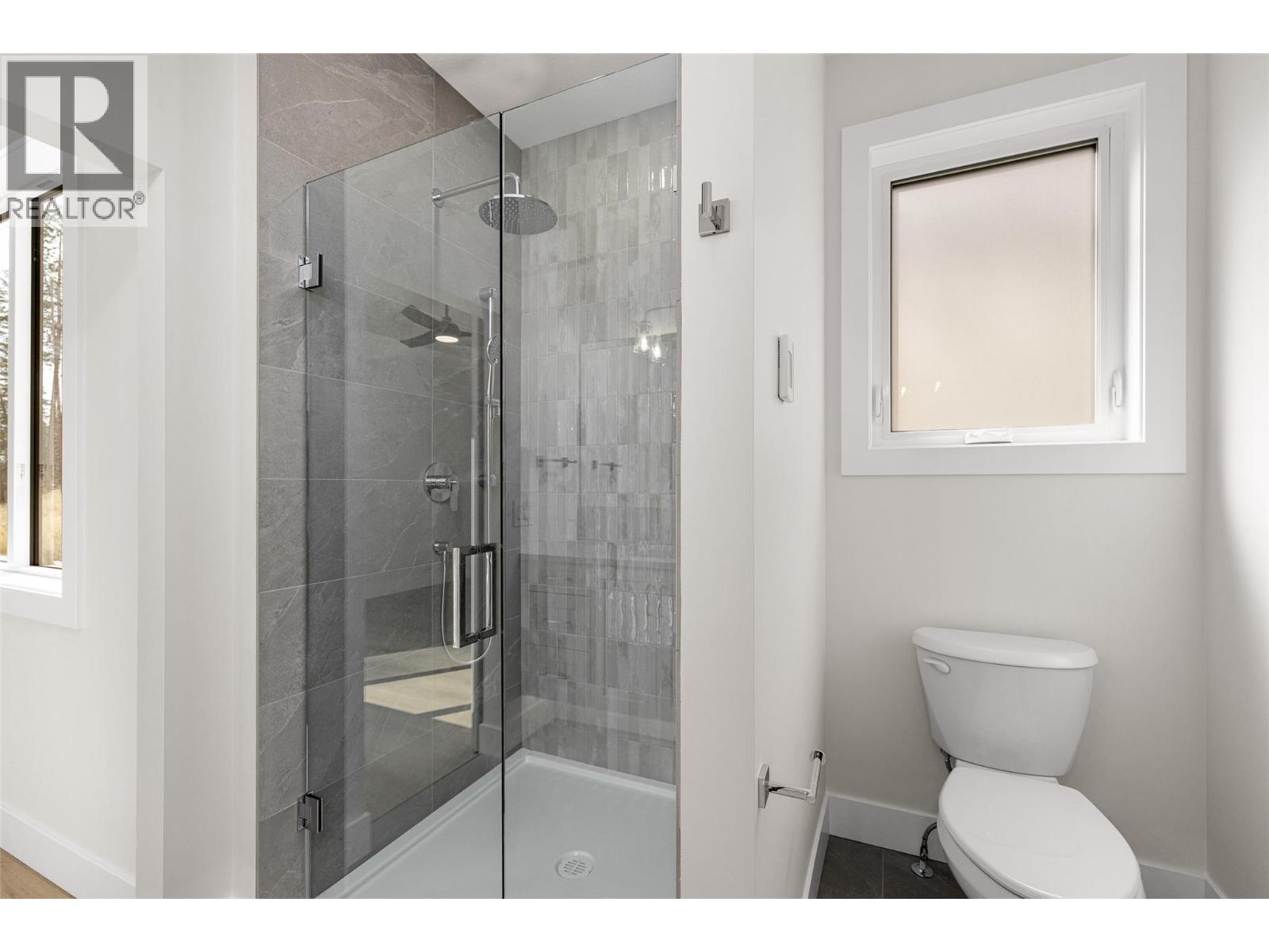 1448 Whistling Pine Place, Kelowna