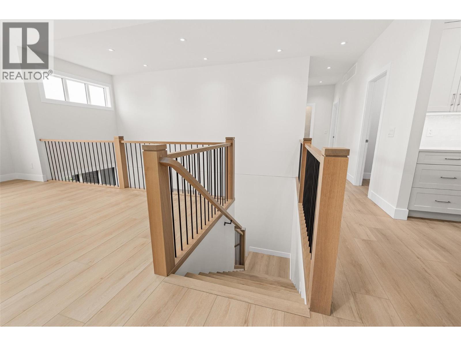 1448 Whistling Pine Place, Kelowna