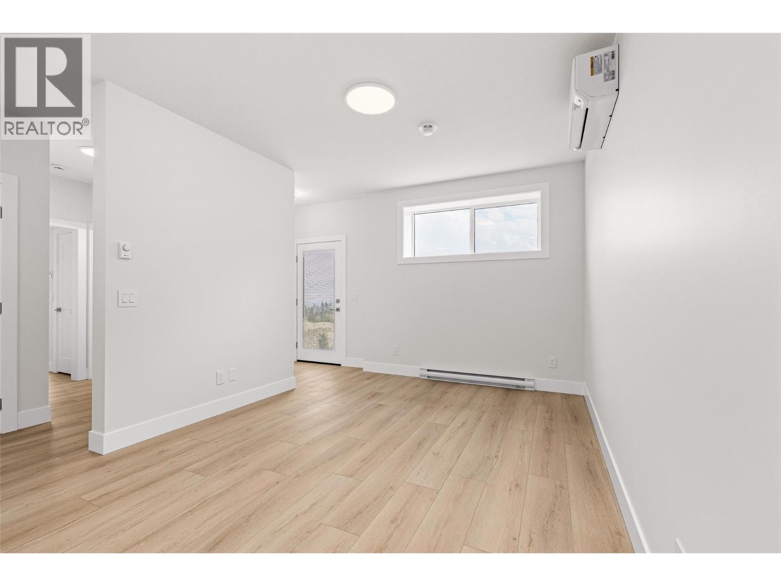 1448 Whistling Pine Place, Kelowna