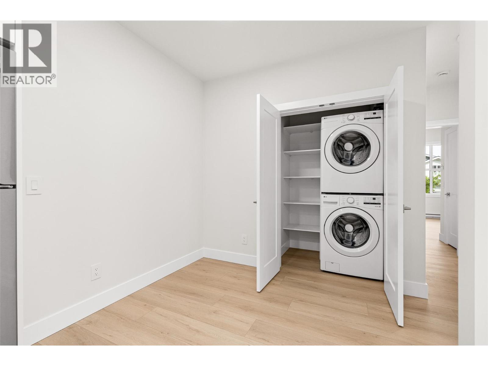 1448 Whistling Pine Place, Kelowna