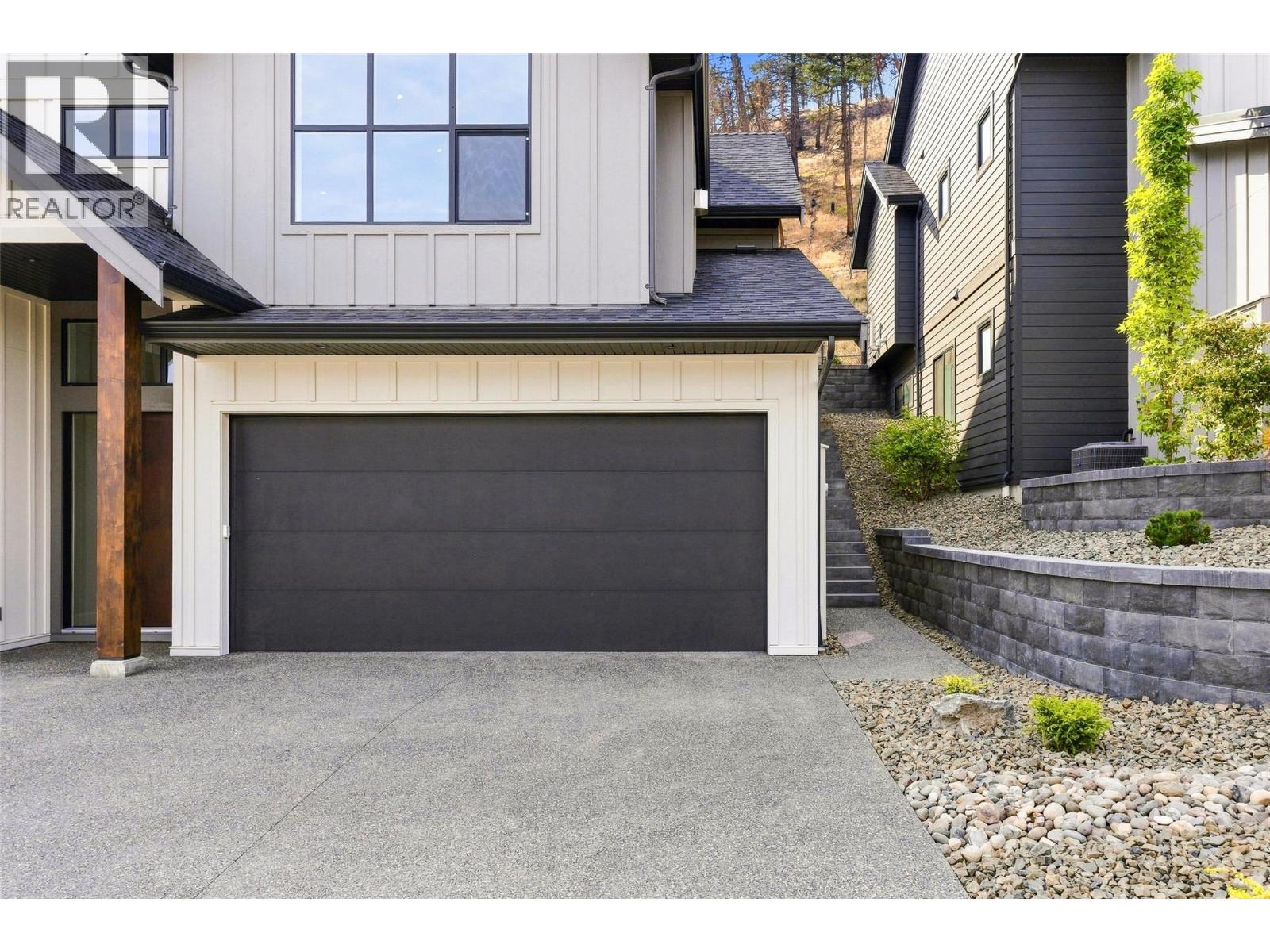 1448 Whistling Pine Place, Kelowna