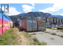 38120 Cleveland Avenue, Squamish, BC V8B0B3 Photo 7