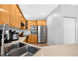 14848 56a Avenue, Surrey, BC V3S8X1 Photo 15
