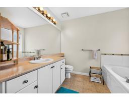 14848 56a Avenue, Surrey, BC V3S8X1 Photo 25