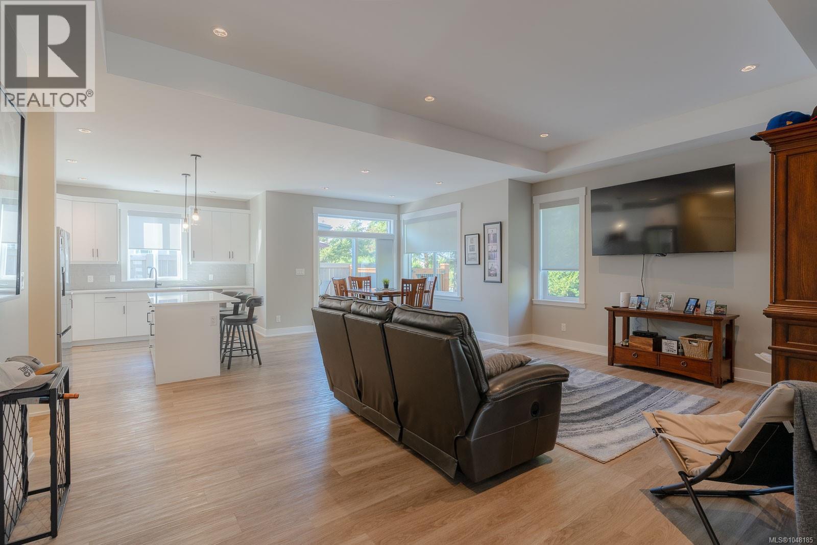 #127 4065 McBride St - 8