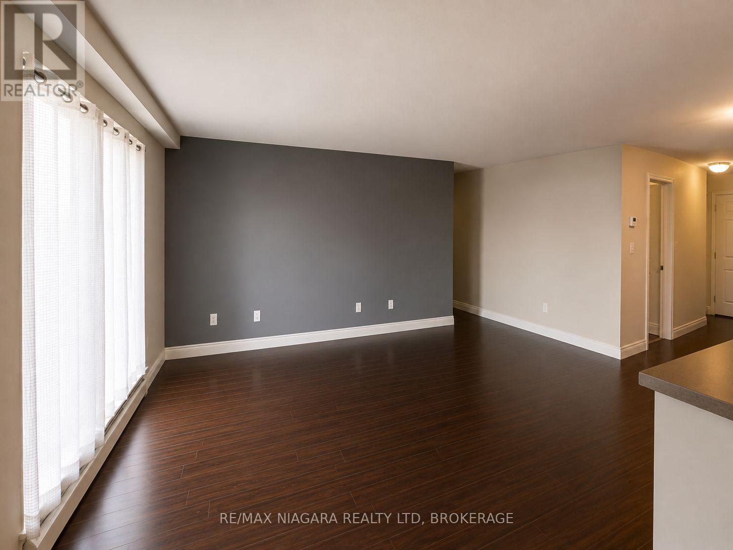 #604 99 Church Street, St. Catharines (Downtown), Ontario, L2R3E1, St. Catharines (Downtown), Ontario — photo 5 of 5