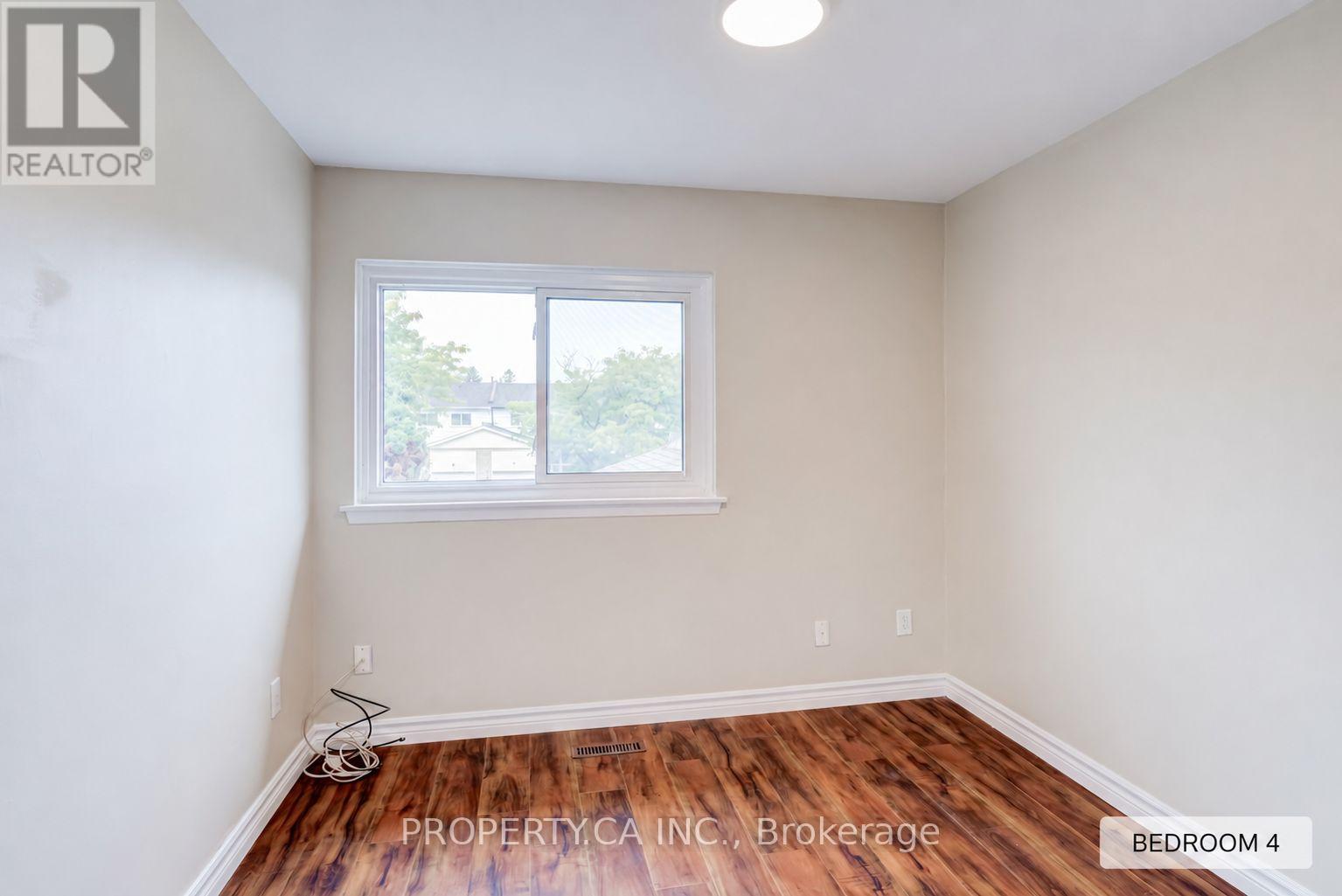 49 WHITELEAS AVENUE - 41