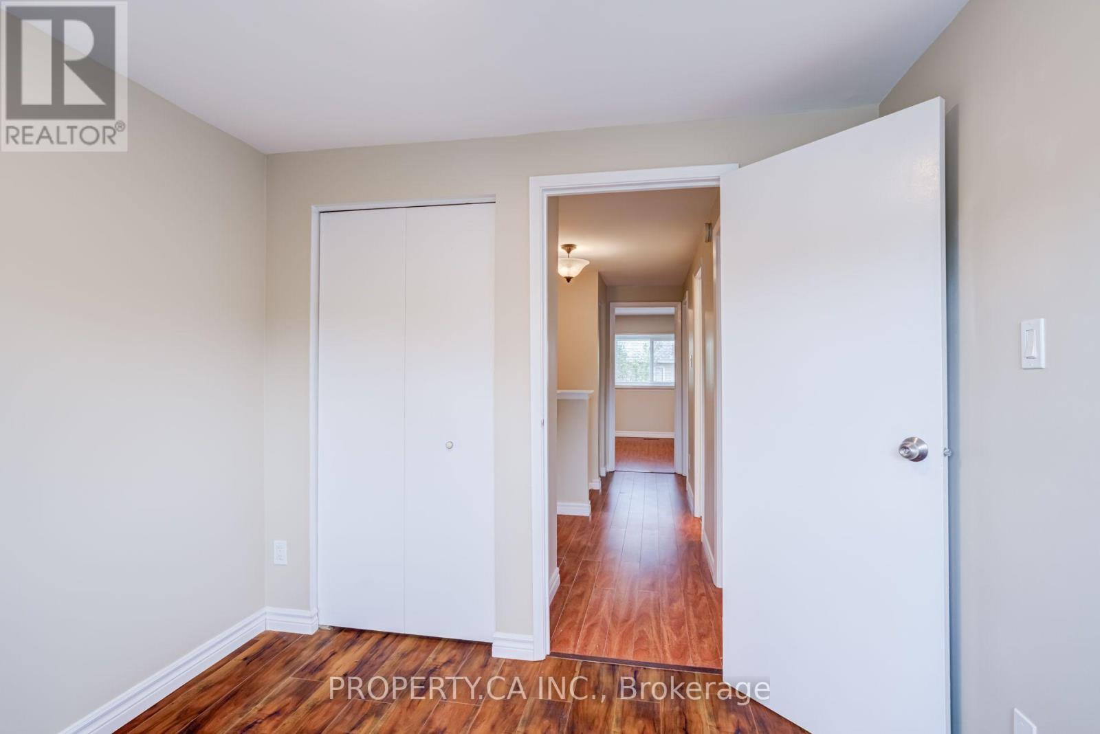 49 WHITELEAS AVENUE - 42