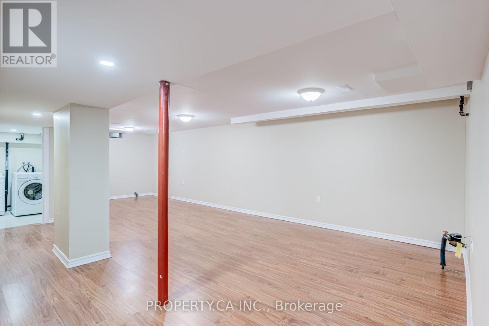 49 WHITELEAS AVENUE - 45