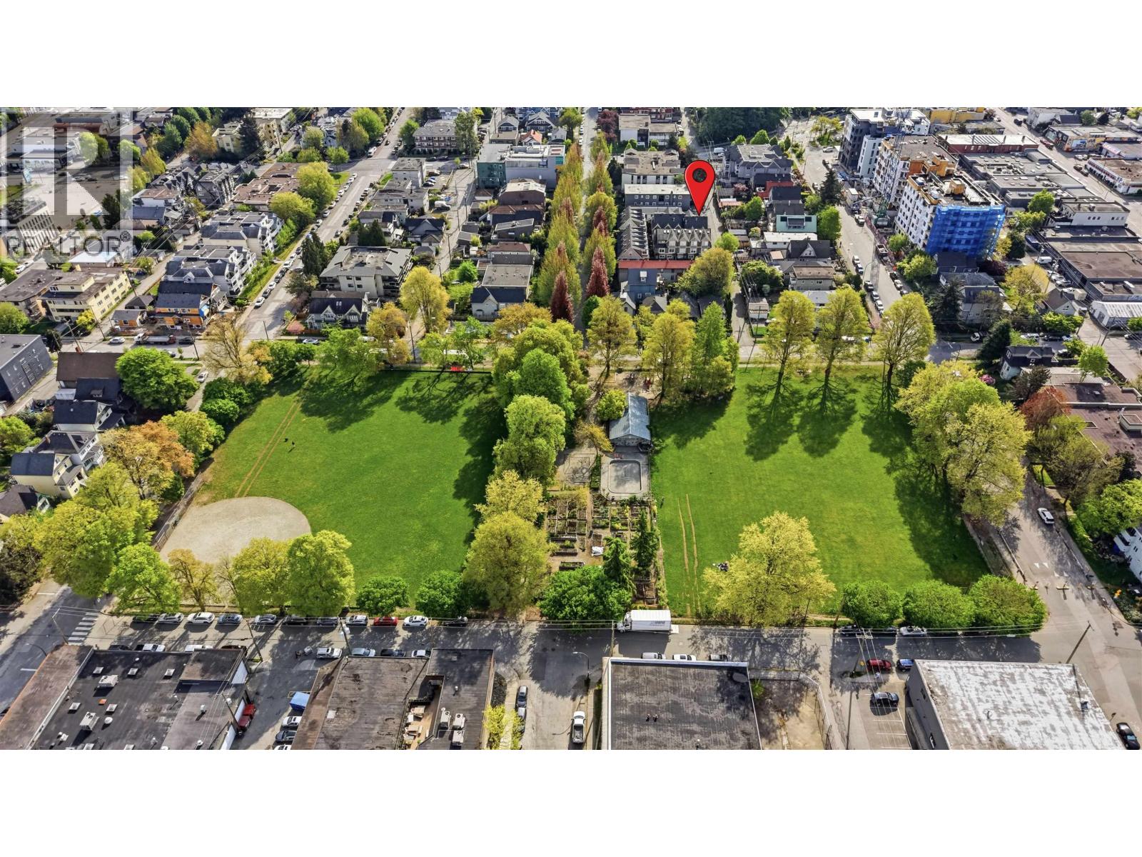 6 1642 E GEORGIA STREET, Vancouver