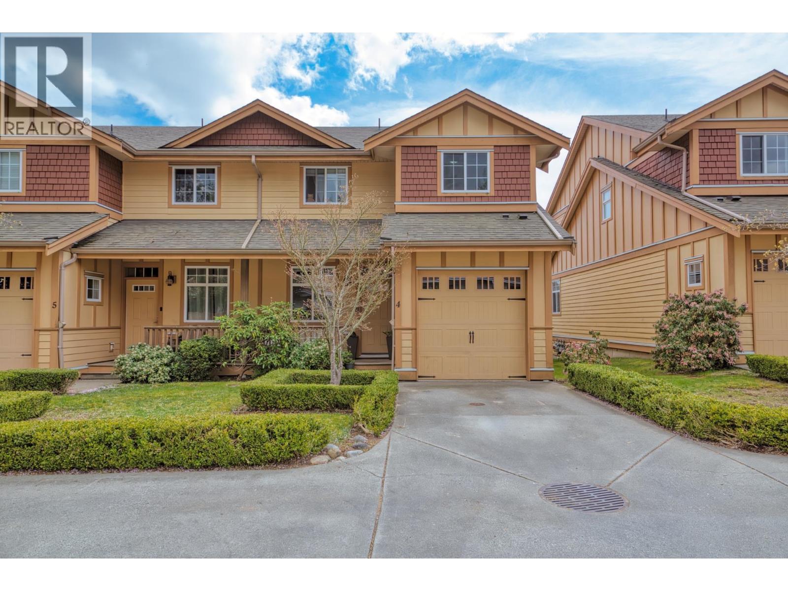 4 809 NORTH ROAD, Gibsons