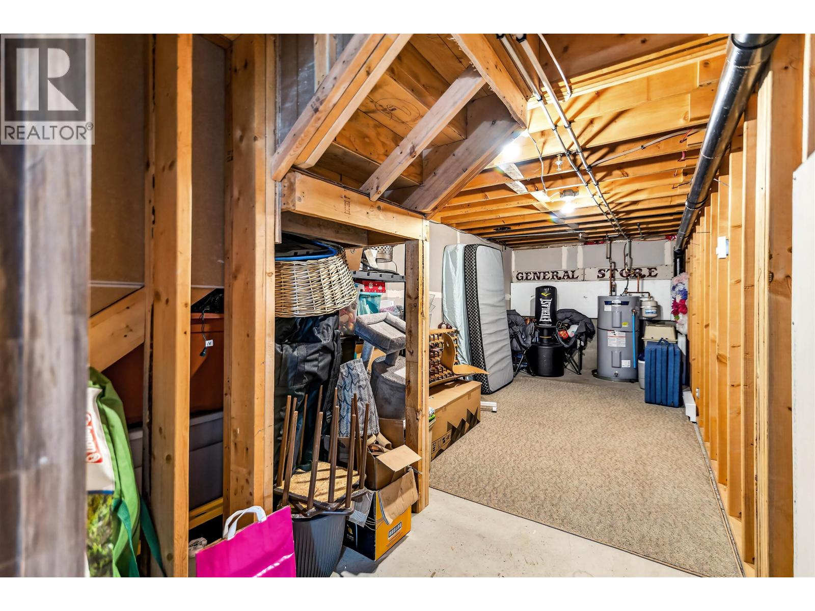 4 809 NORTH ROAD, Gibsons