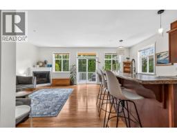 4 809 North Road, Gibsons, BC V0N1V9 Photo 10