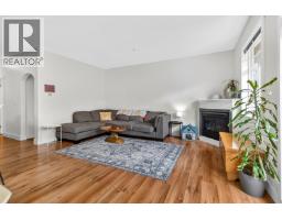 4 809 North Road, Gibsons, BC V0N1V9 Photo 12