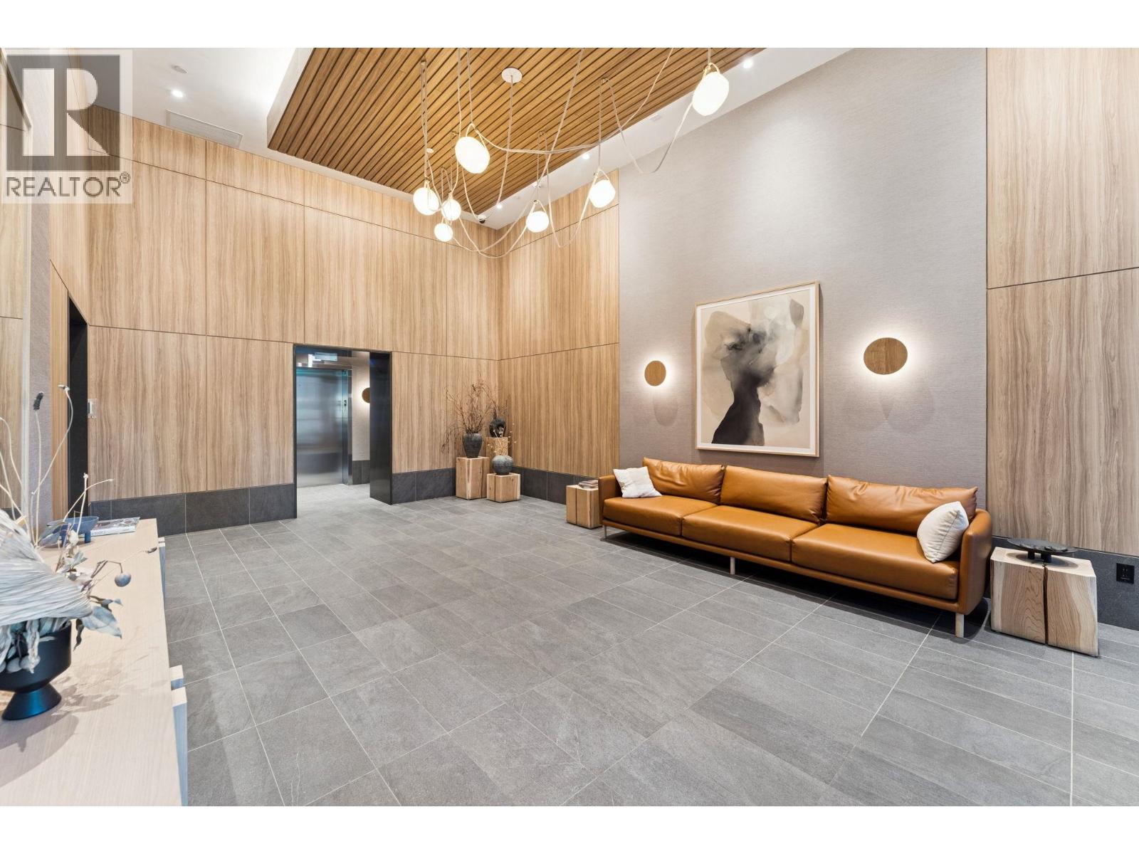 208 2375 EMERY COURT, North Vancouver