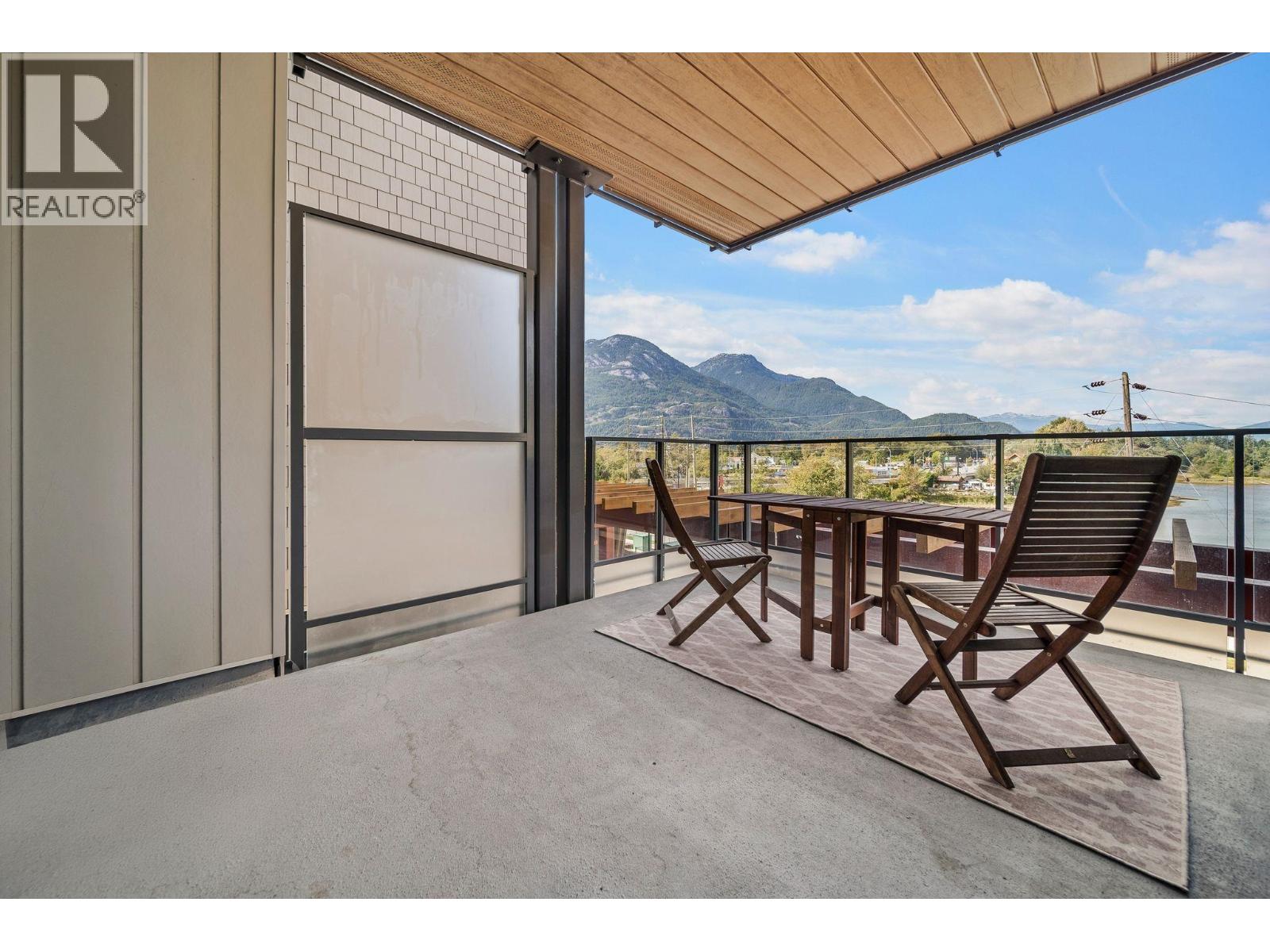 311 1500 SCOTT CRESCENT, Squamish