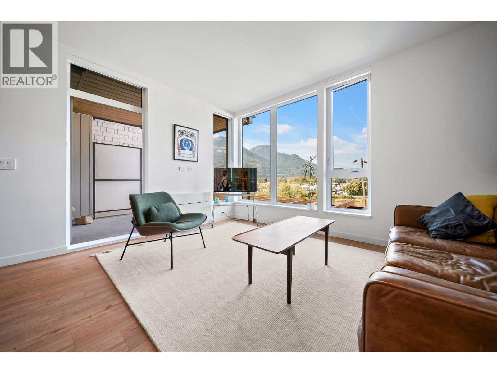 311 1500 SCOTT CRESCENT, Squamish