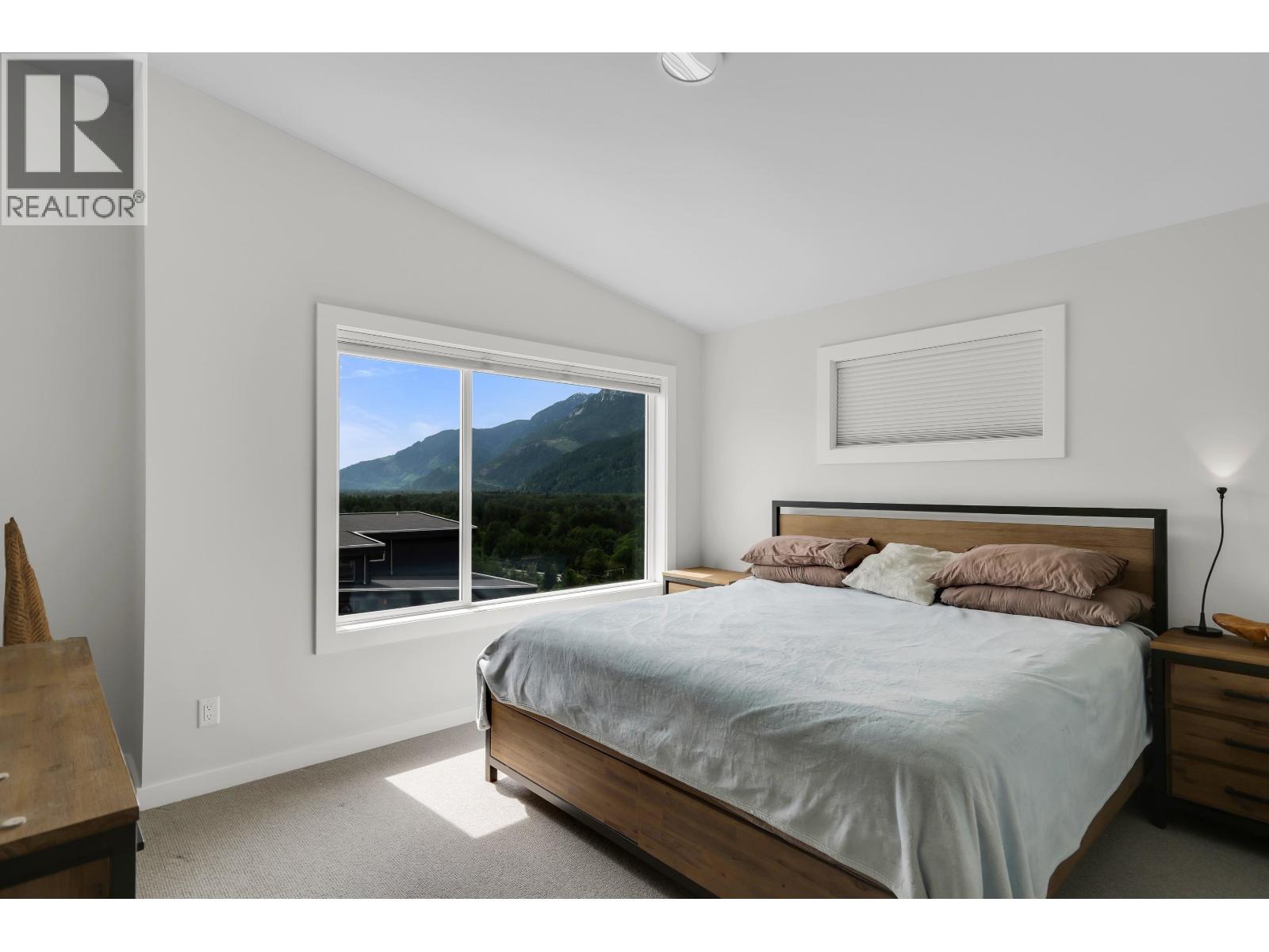 41322 HORIZON DRIVE, Squamish