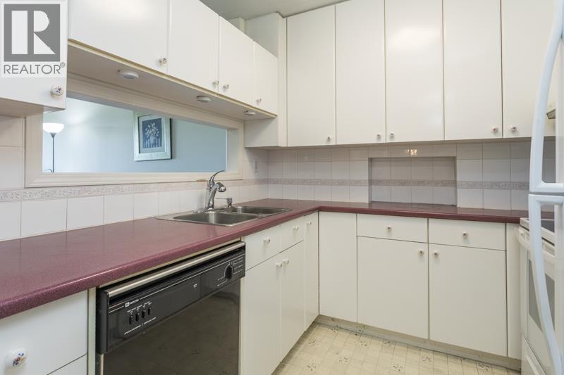 115 9300 GLENACRES DRIVE, Richmond