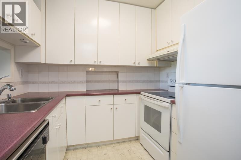 115 9300 GLENACRES DRIVE, Richmond