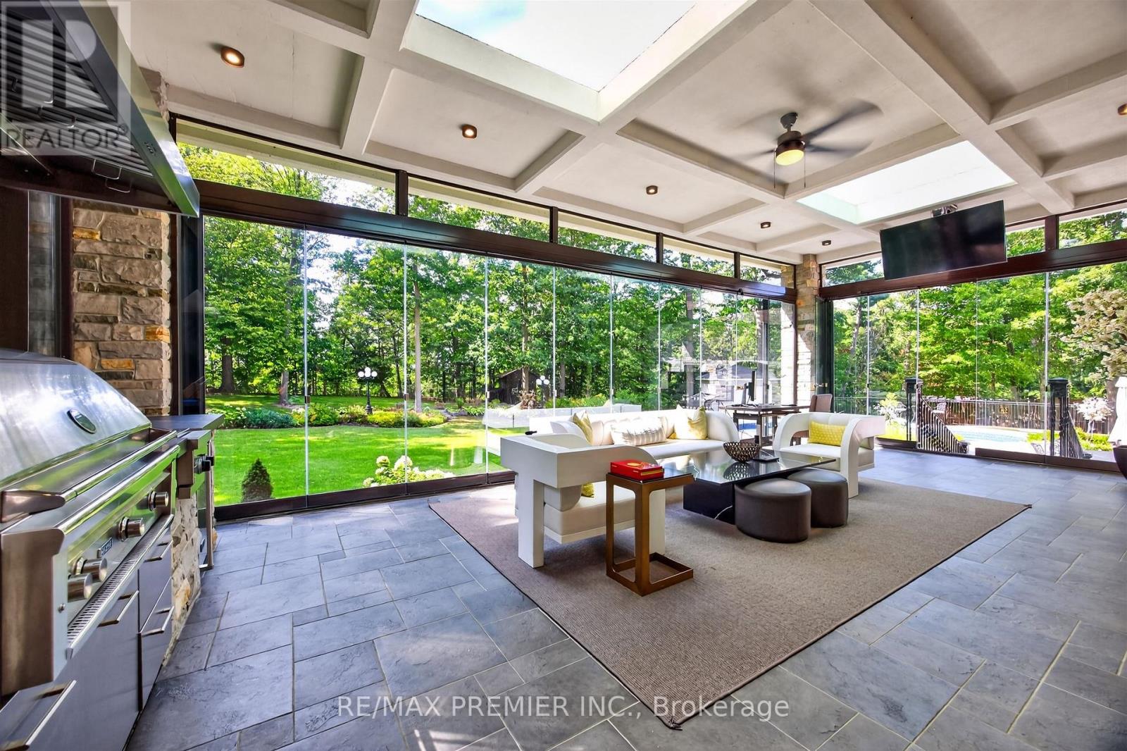 40 GOLF AVENUE - 15