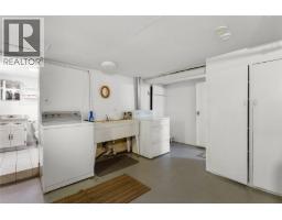 2461 Dundas Street, Vancouver, BC V5K1P5 Photo 17