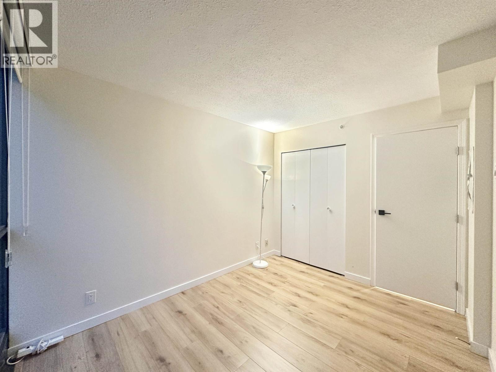 #302 1331 ALBERNI Street, Vancouver, British Columbia, V6E4S1, Vancouver, British Columbia — photo 3 of 5