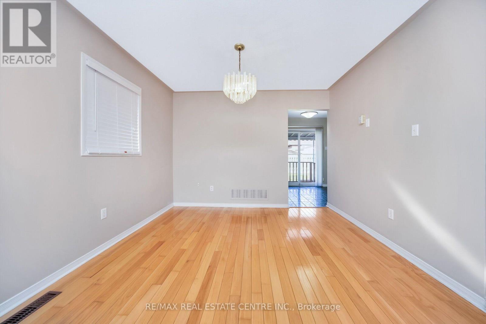 111 SPRINGVIEW DRIVE - 11