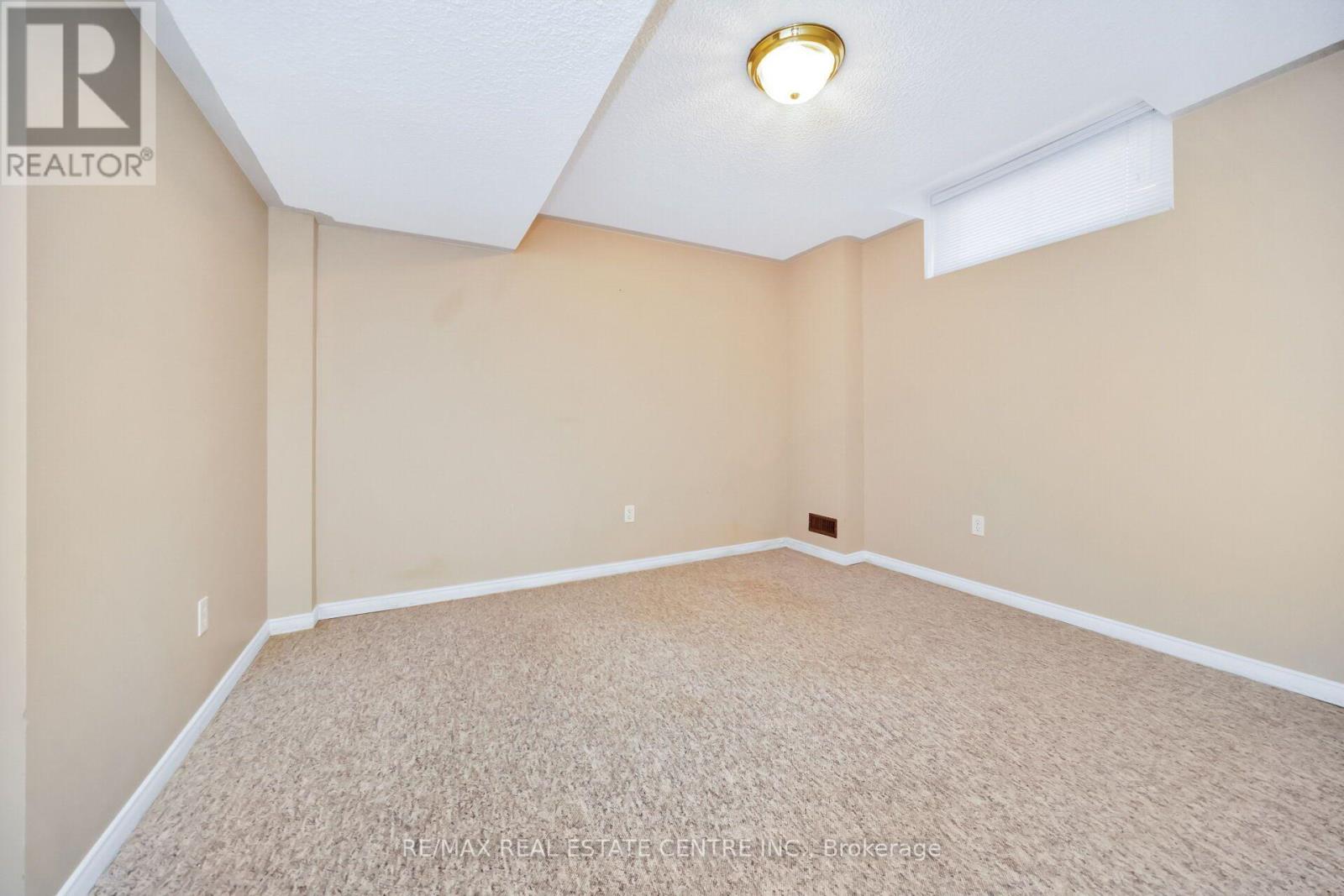 111 SPRINGVIEW DRIVE - 31