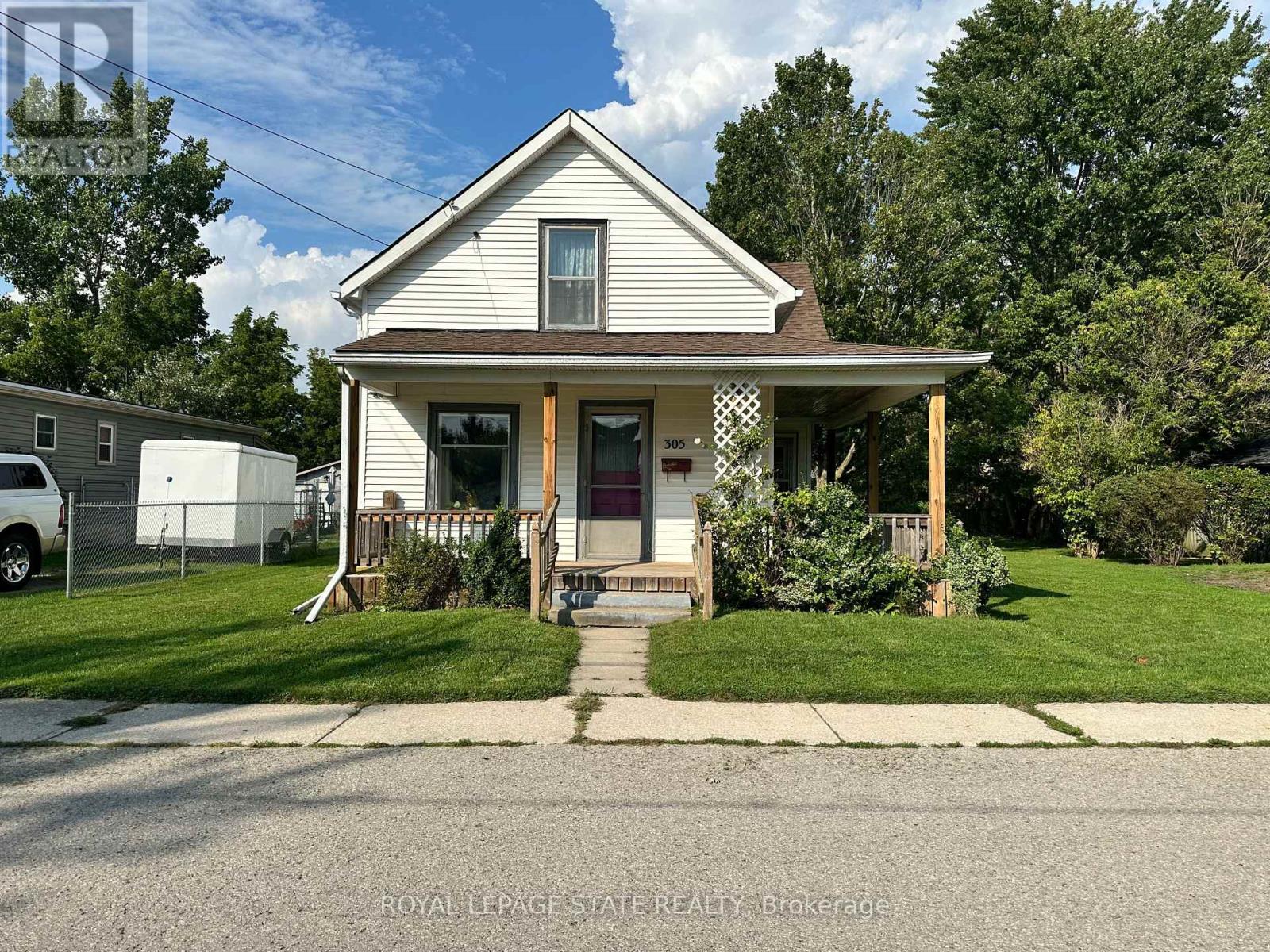 305 NORTH CAYUGA STREET W - 1