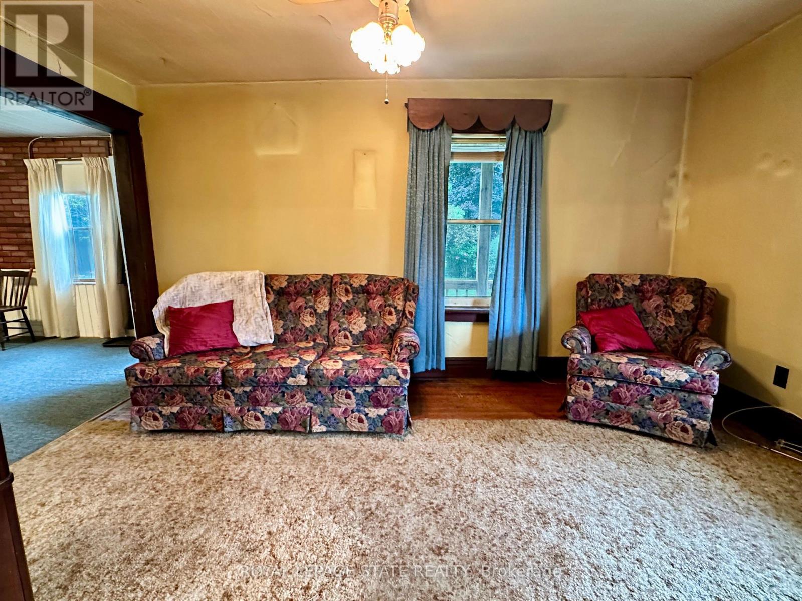 305 NORTH CAYUGA STREET W - 12