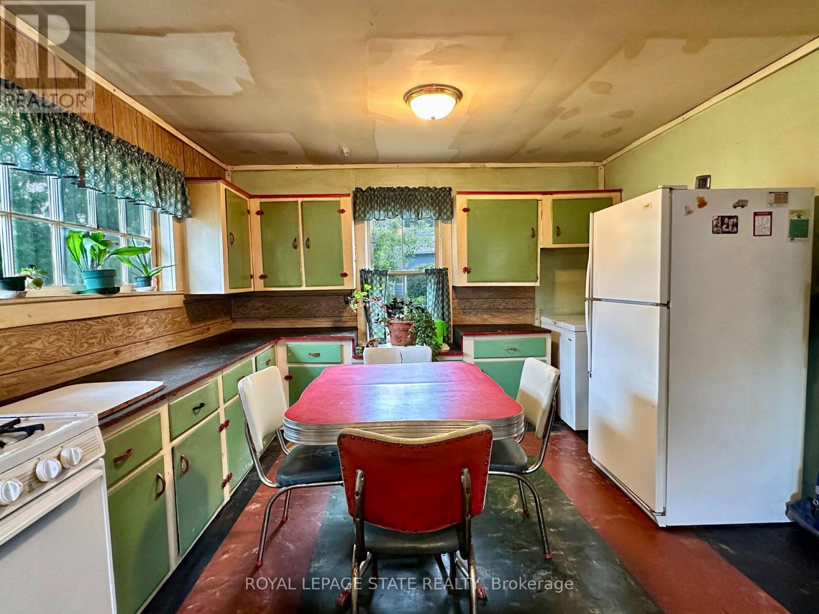 305 NORTH CAYUGA STREET W - 20