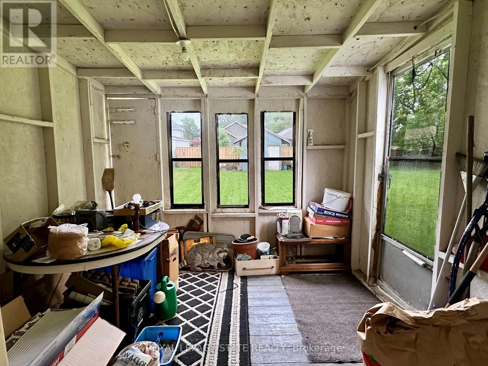305 NORTH CAYUGA STREET W - 25
