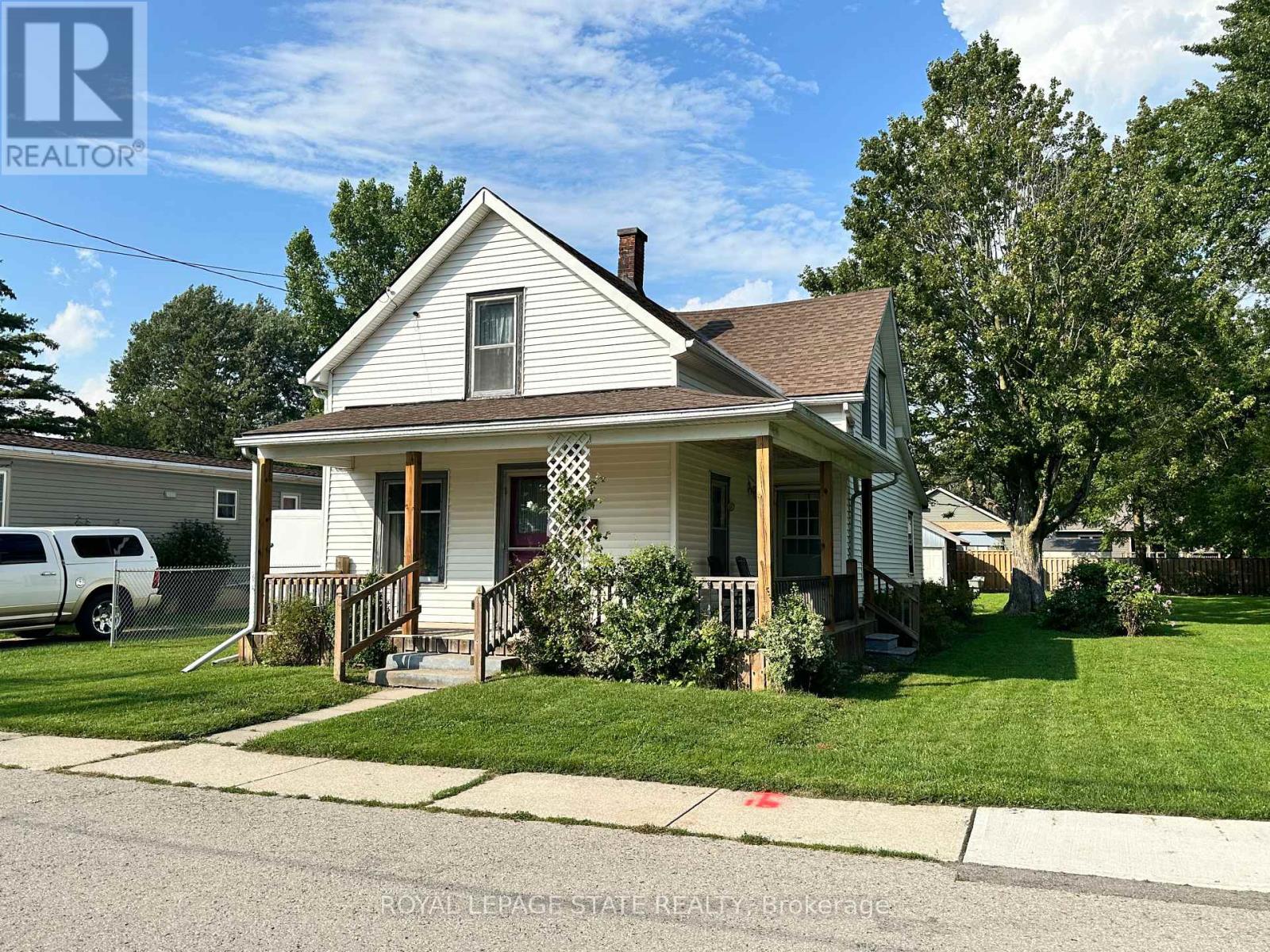 305 NORTH CAYUGA STREET W - 4