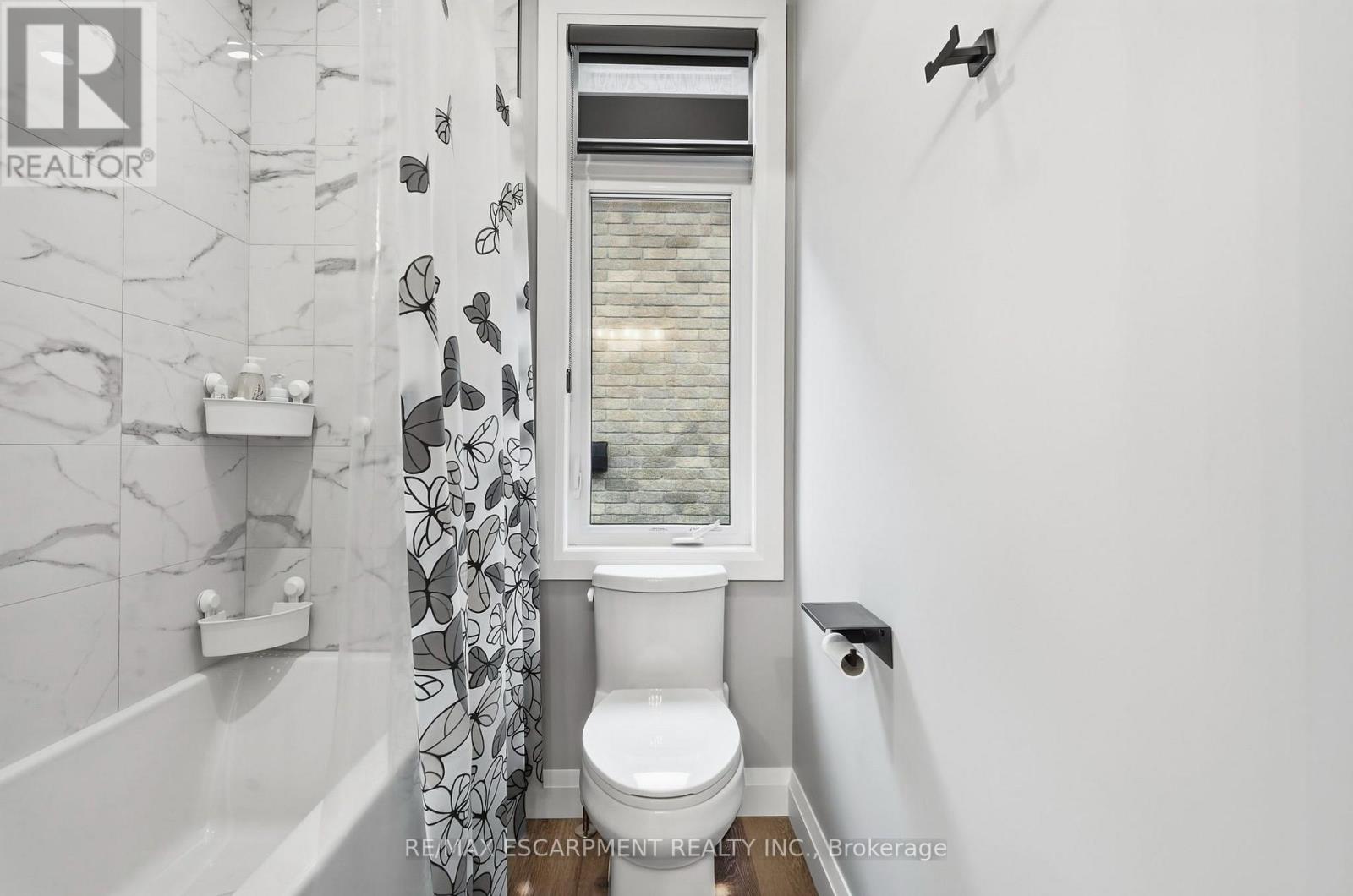 14 HUDSON DRIVE - 22
