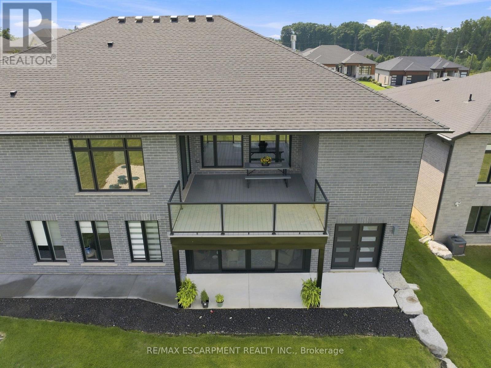 14 HUDSON DRIVE - 42