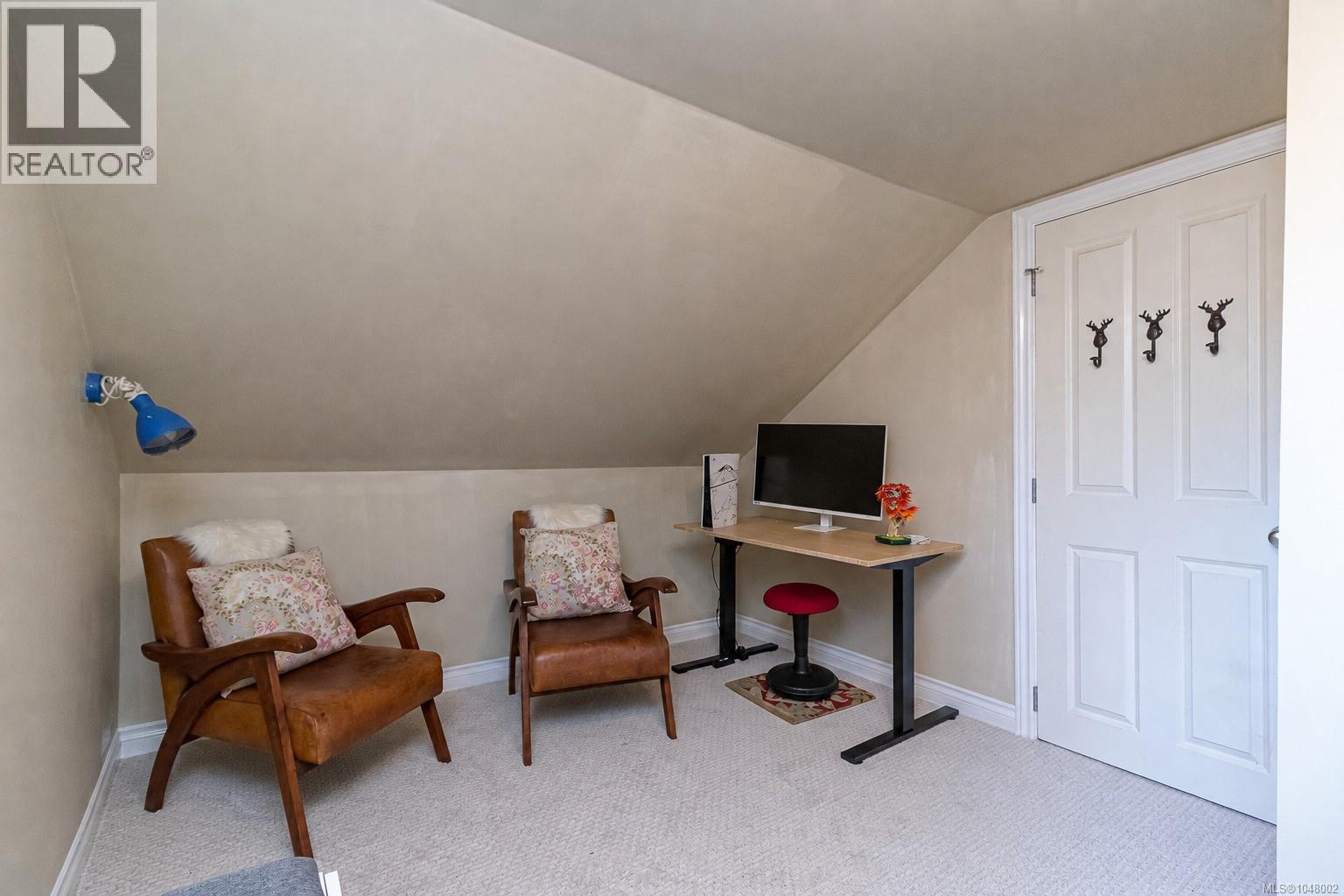 2445 Amelia Ave - 19