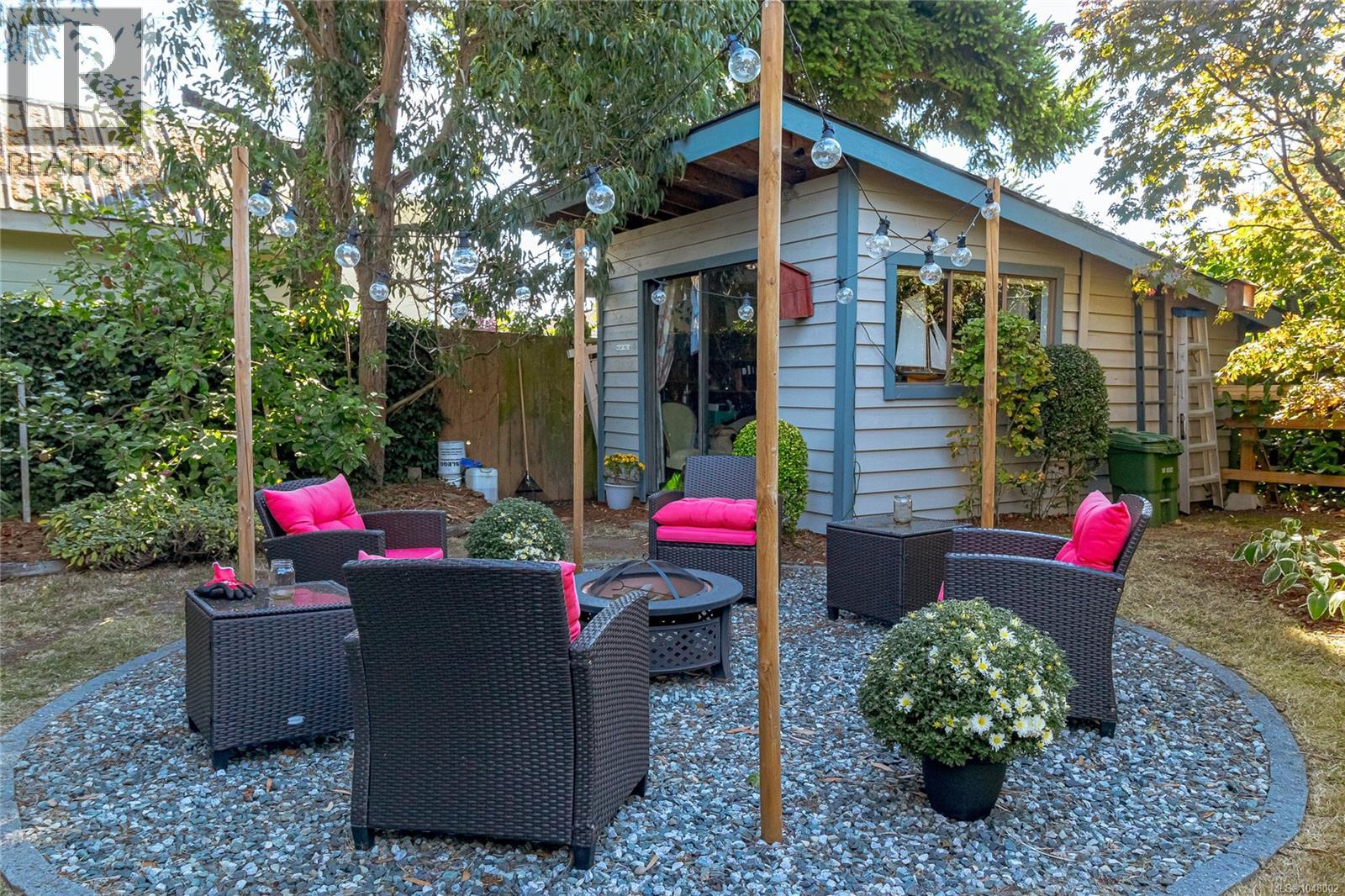  2445 Amelia Avenue, Sidney