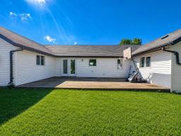 45 Bredin Avenue, Rosenfeld, MB R0G1X0 Photo 14